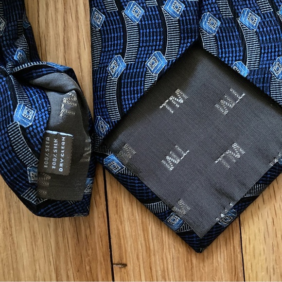 EUC Vintage Italian Silk Tie. Today’s Man. Blue print. - Picture 8 of 8